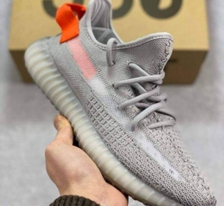 Adidas Yeezy 350 V2 Tail Light Sneakers Semi Ua