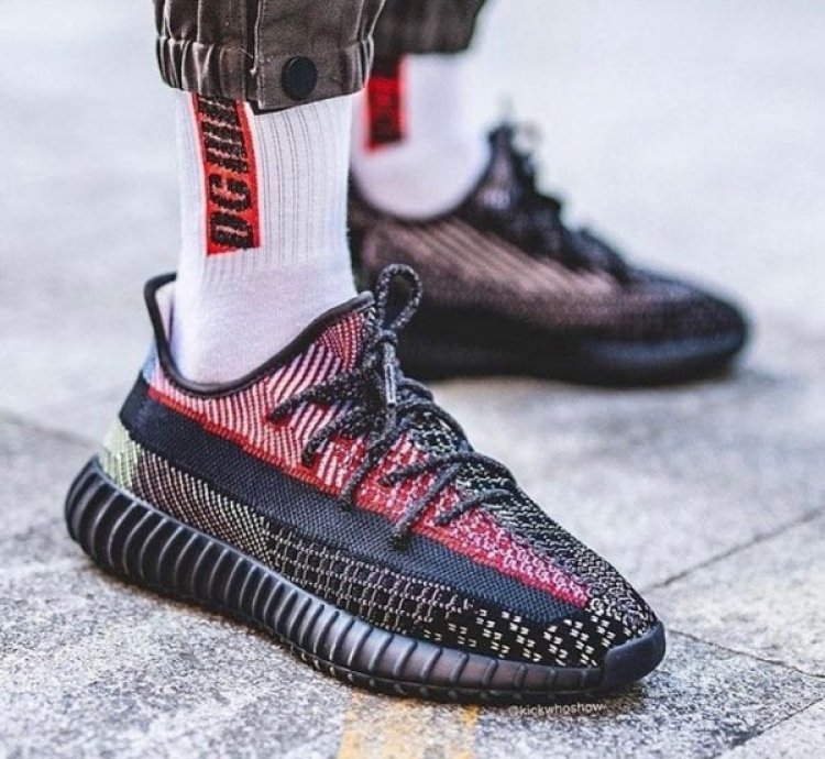 Adidas Yeezy 350 V2 Yecheil Sneakers Semi Ua