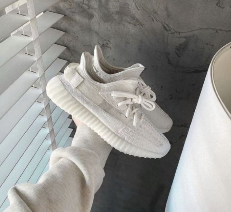 Adidas Yeezy Boost 350 V2 Bone Sneakers Semi Ua