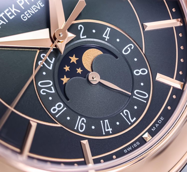 Patek Philippe Annual Calendar Ref 5205r-011 Rose Gold Green Dial Box Papers Bj-2022