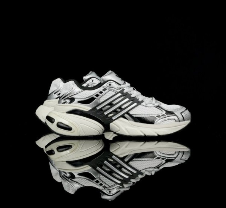 Adidia S Adistar Xlg White Black Silver Sneakers