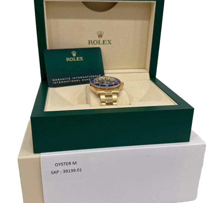 Rolex Submariner Date 2022 New Papers Rolex Submariner Date 41mm Blue 18k Yellow Gold 126618 Lb Box