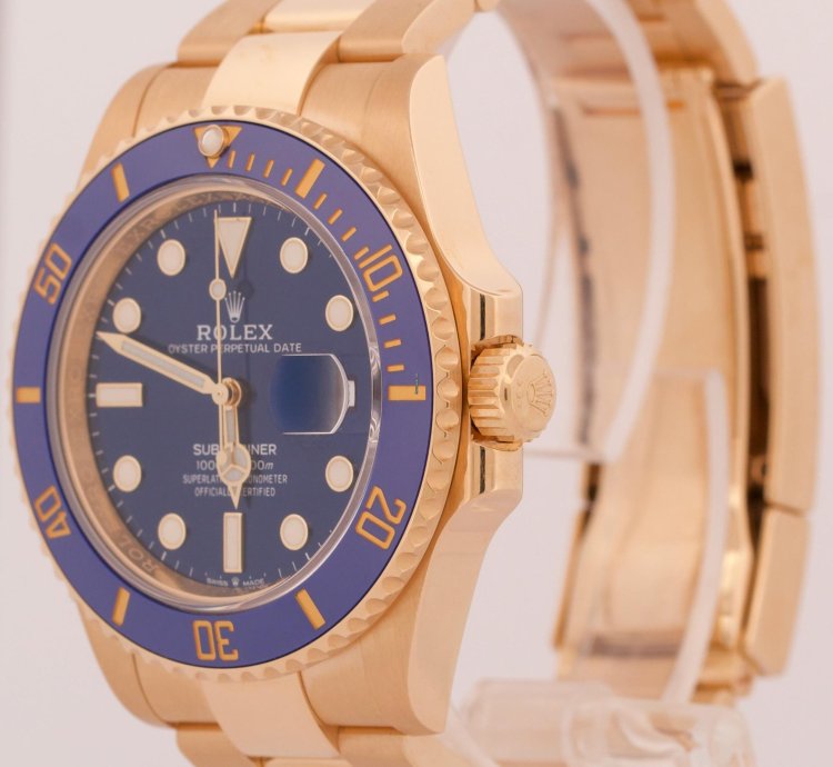 Rolex Submariner Date 2022 New Papers Rolex Submariner Date 41mm Blue 18k Yellow Gold 126618 Lb Box