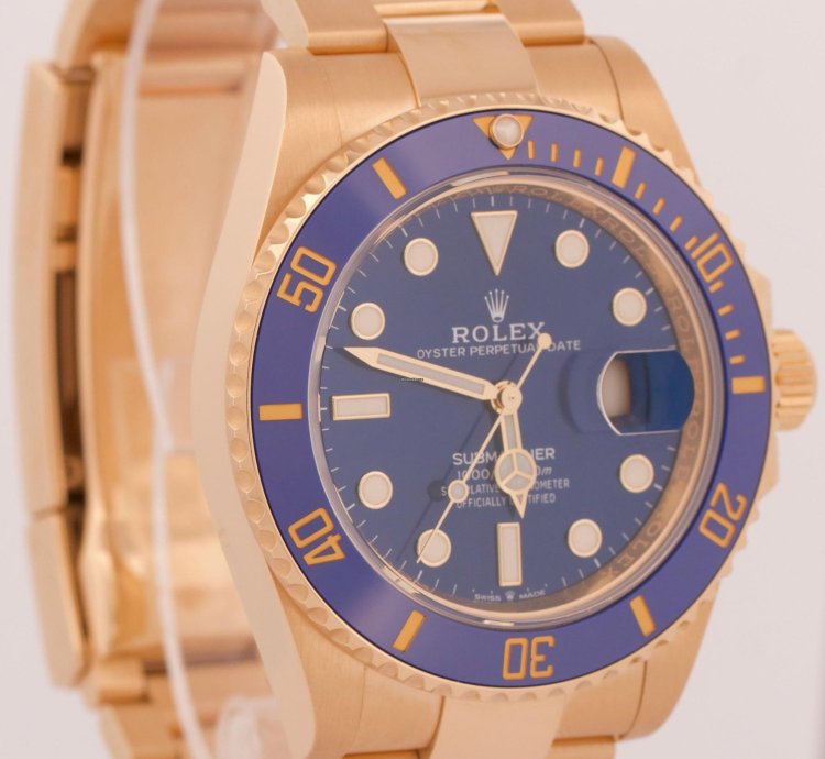 Rolex Submariner Date 2022 New Papers Rolex Submariner Date 41mm Blue 18k Yellow Gold 126618 Lb Box