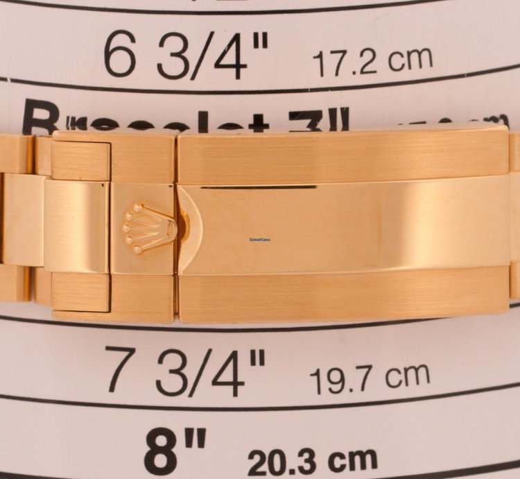 Rolex Submariner Date 2022 New Papers Rolex Submariner Date 41mm Blue 18k Yellow Gold 126618 Lb Box