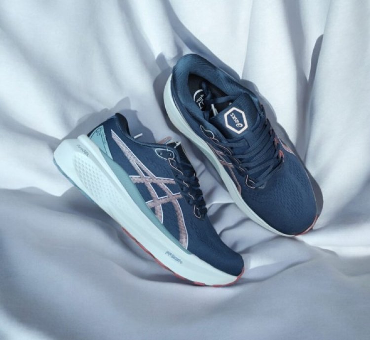 Aiscs Gel Kayano 30 French Blue Running Shoes