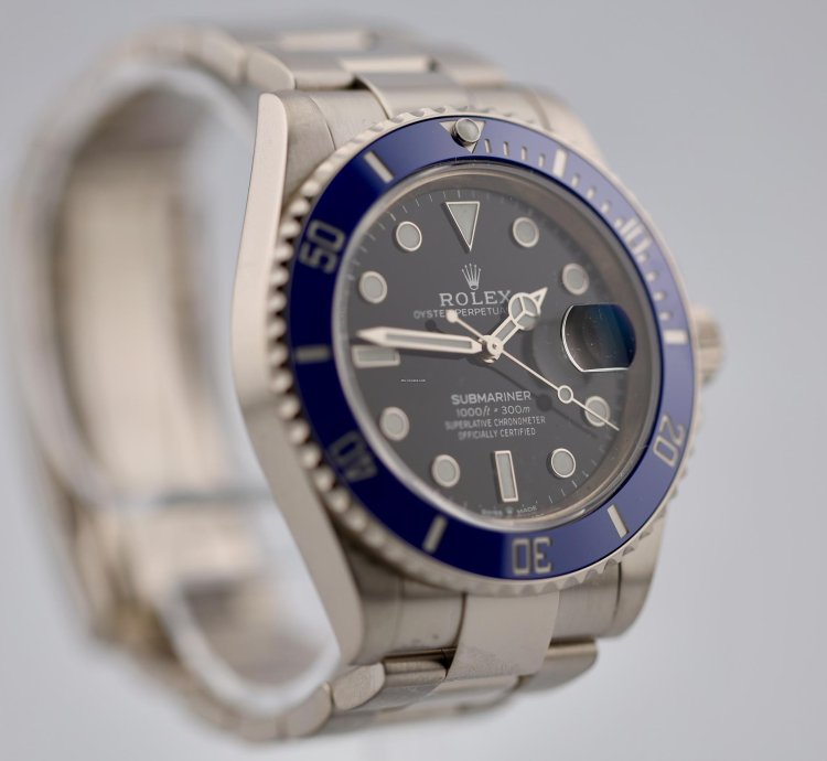 Rolex Submariner Date 2023 Submariner Date White Gold Blueberry 126619lb