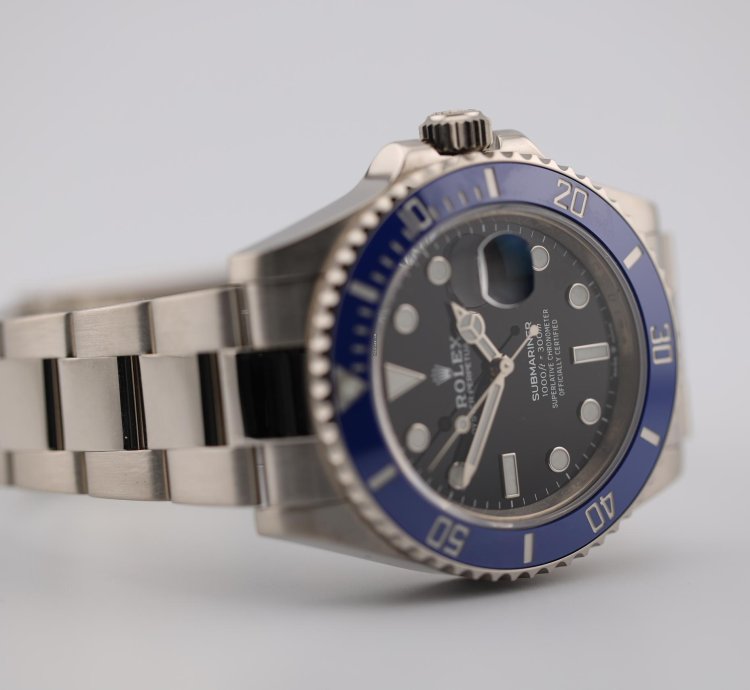 Rolex Submariner Date 2023 Submariner Date White Gold Blueberry 126619lb