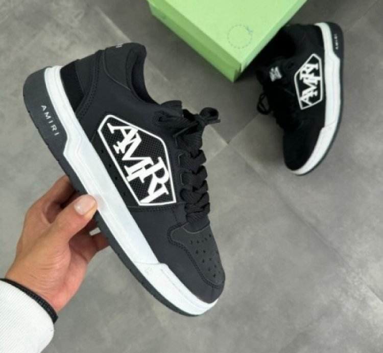Amir I Classic Low Top Black Sneakers
