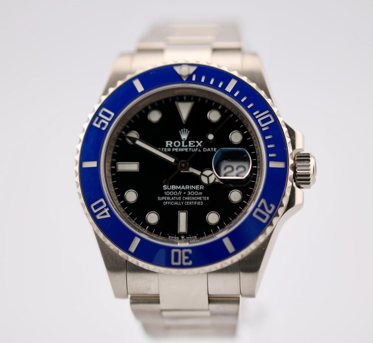 Rolex Submariner Date 2023 White Gold Submariner Date Blue Bezel Blueberry 126619lb