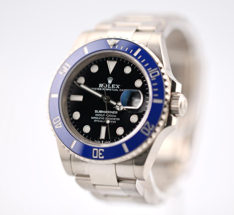 Rolex Submariner Date 2023 White Gold Submariner Date Blue Bezel Blueberry 126619lb