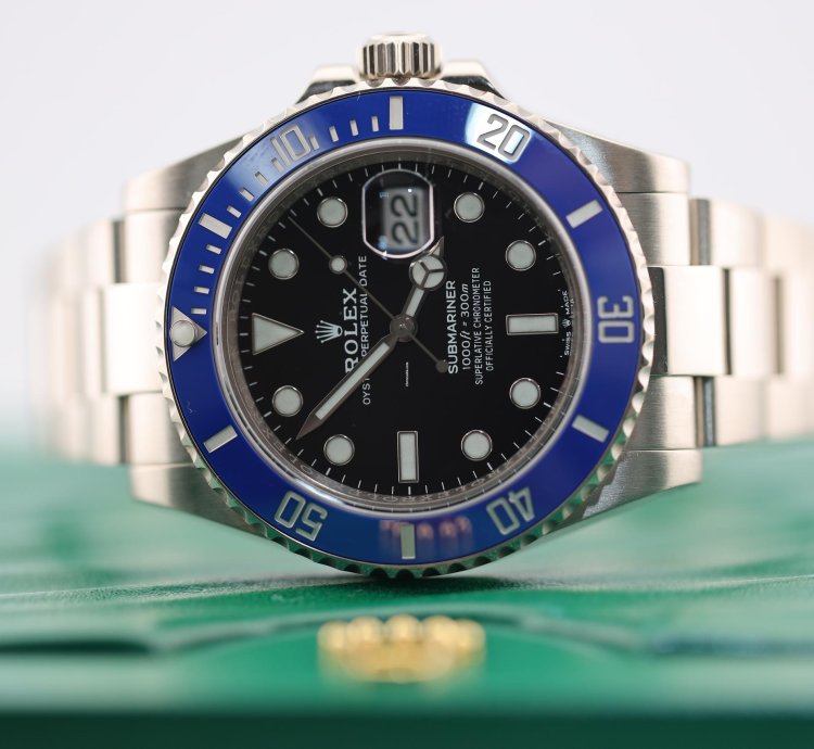 Rolex Submariner Date 2023 White Gold Submariner Date Blue Bezel Blueberry 126619lb