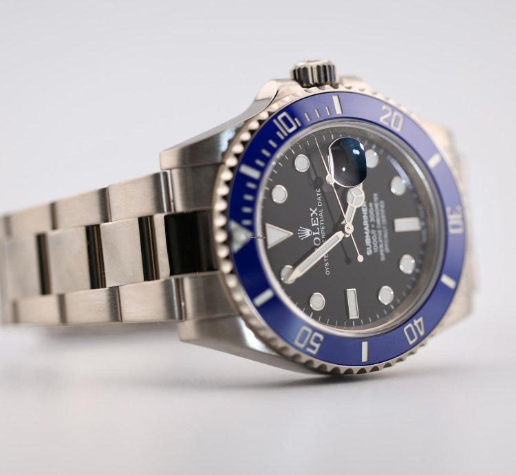 Rolex Submariner Date 2023 White Gold Submariner Date Blue Bezel Blueberry 126619lb