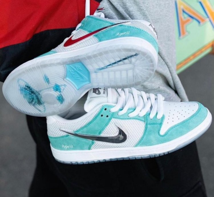 April Skateboards X Nike Sb Dunk Low Turbo Green Sneakers