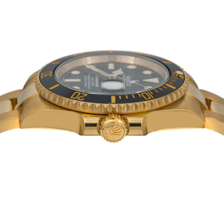 Rolex Submariner Date 40mm Yellow Gold