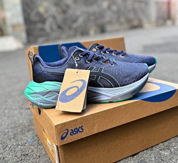 Asic S Gel Nova Blast 4 Running Shoes