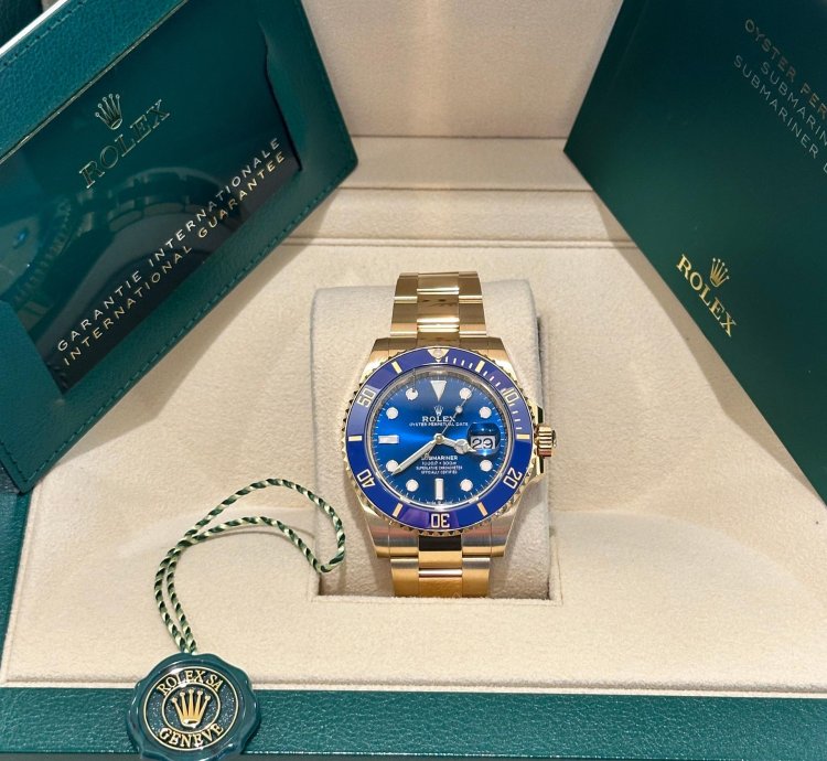 Rolex Submariner Date 41mm 126618 Yellow Gold Oyster Royal Blue Dial Unworn Complete 2023