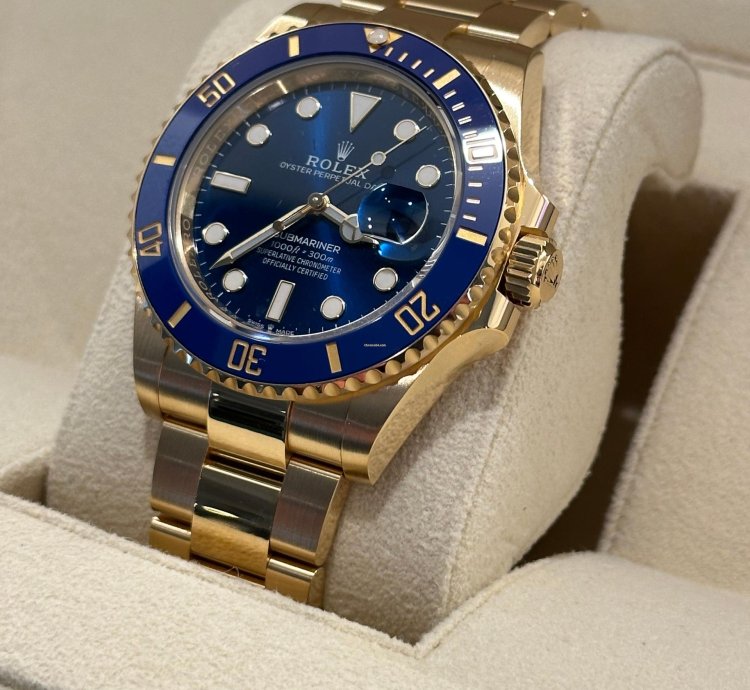 Rolex Submariner Date 41mm 126618 Yellow Gold Oyster Royal Blue Dial Unworn Complete 2023