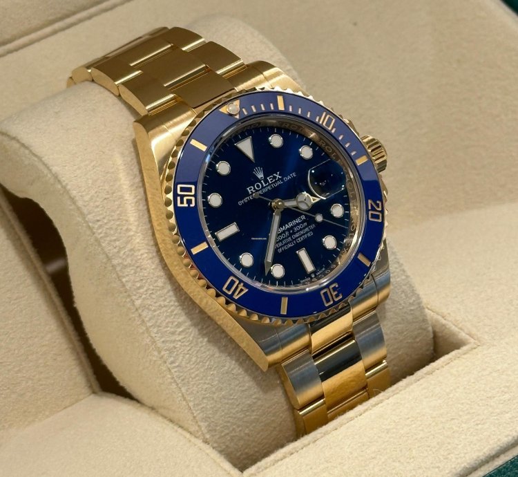 Rolex Submariner Date 41mm 126618 Yellow Gold Oyster Royal Blue Dial Unworn Complete 2023