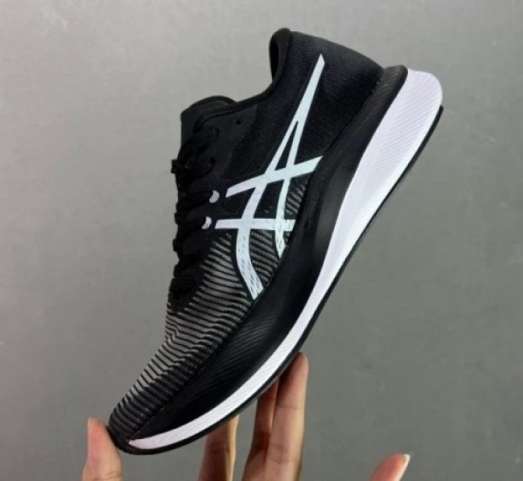 Asic S Magic Speed 3 Wide Running Shoes