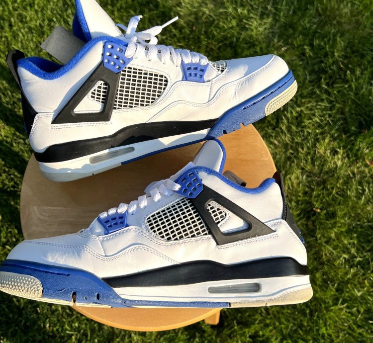 Nike Air Jordan 4 Retro Motorsports Men Shoes - Size 11