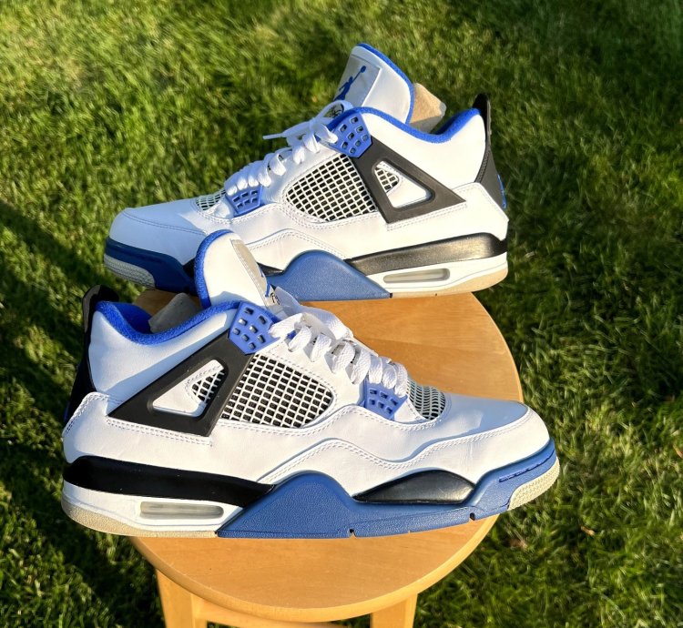 Nike Air Jordan 4 Retro Motorsports Men Shoes - Size 11