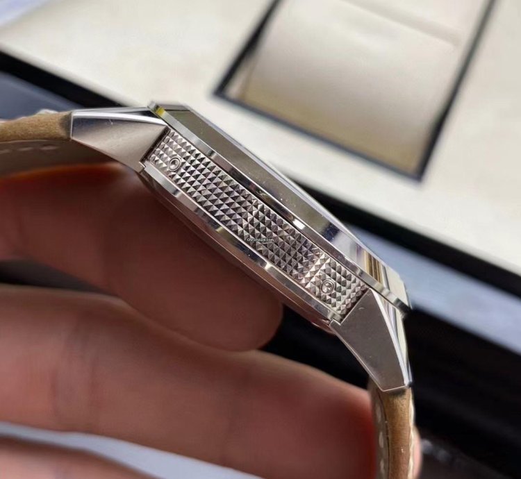 Patek Philippe Annual Calendar Travel Time Complications