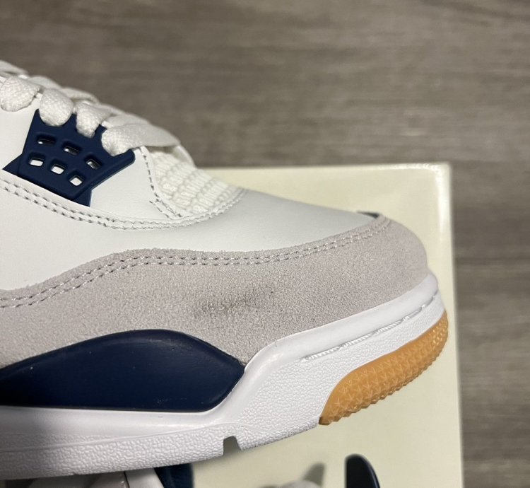 Nike Air Jordan 4 Retro Sb