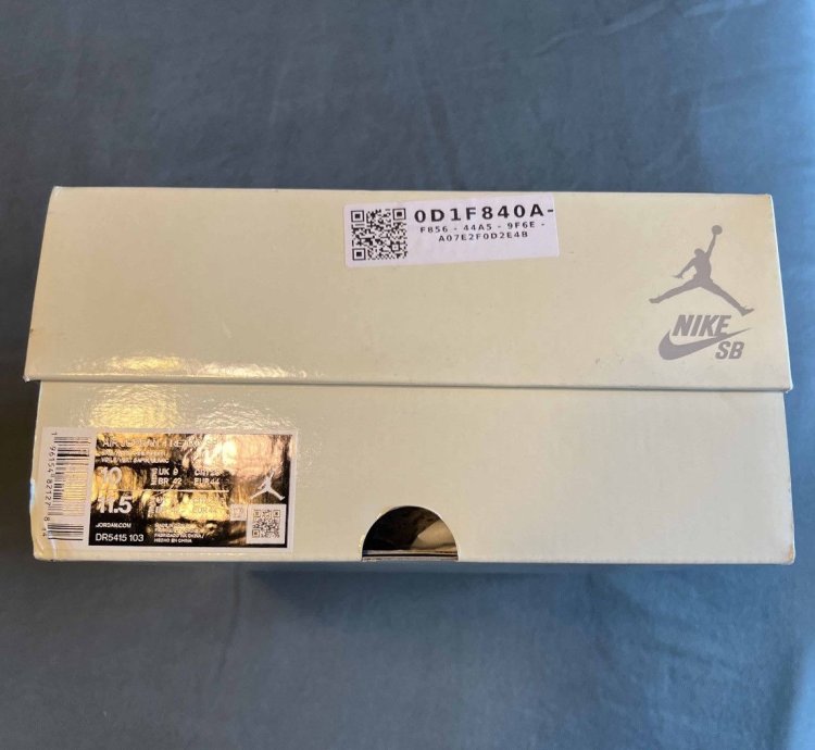 Nike Air Jordan 4 Retro Sb Pine Green Size 10 Dr5415 103