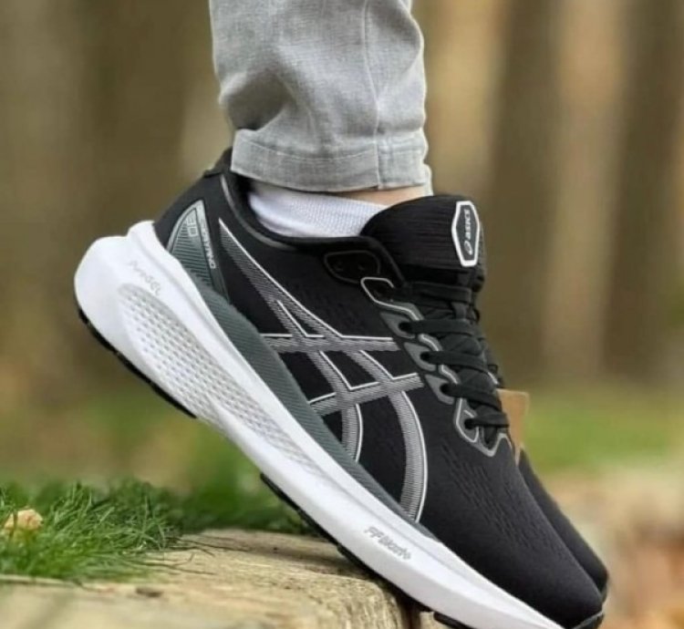 Asics Gel Kayano 30 Black White Running Shoes