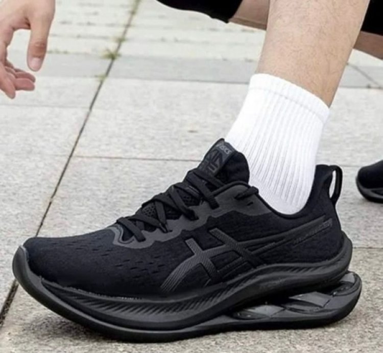 Asics Gel Kensei Max Running Shoes