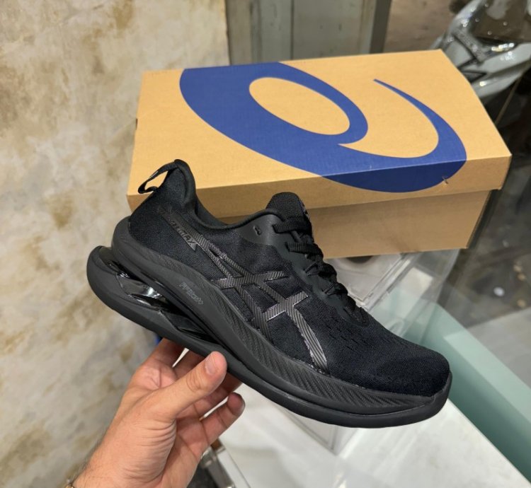 Asics Gel Kensei Max Running Shoes