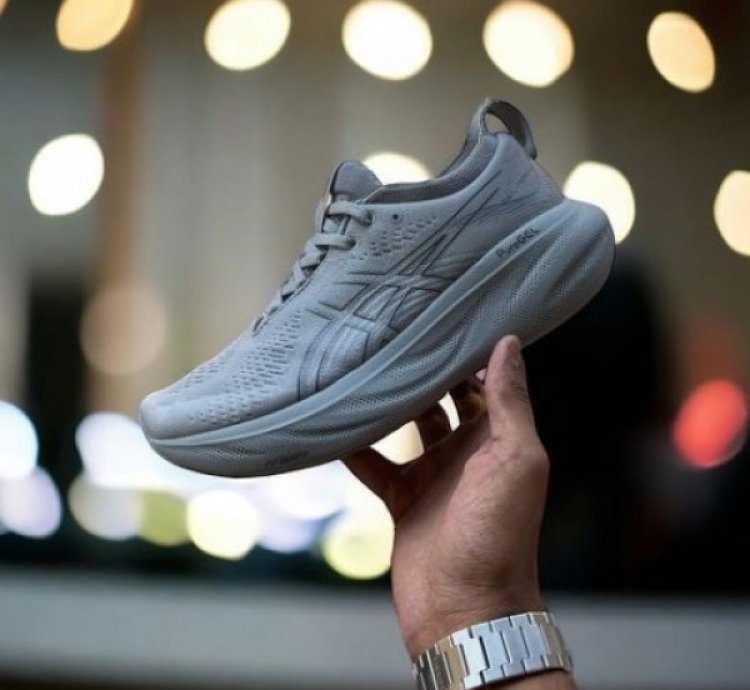 Asics Gel Nimbus 25 Grey Running Shoes