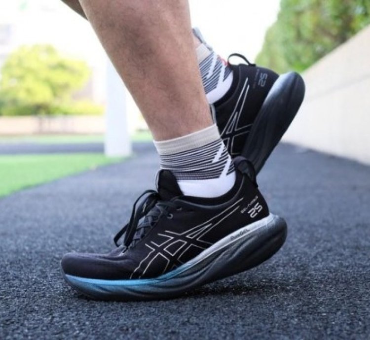 Asics Gel Nimbus 25 Platinum Black Running Shoes