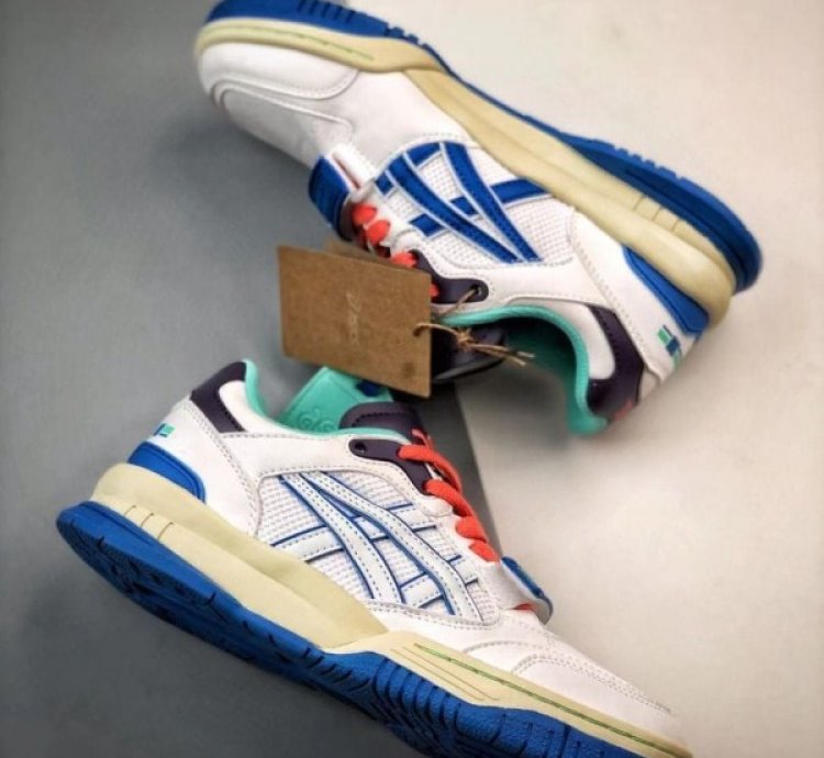 Asics Gel Spotlyte Low V2 White Navy Blue Running Shoes