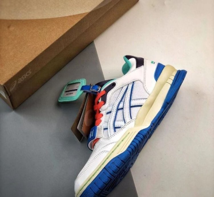 Asics Gel Spotlyte Low V2 White Navy Blue Running Shoes