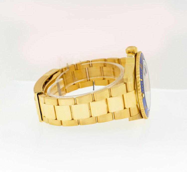 Rolex Submariner Date 41mm Yellow Gold Blue Dial Blue Bezel 126618lb
