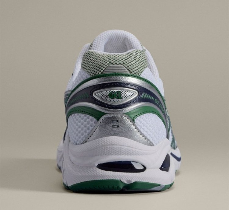 Asics Gt 2160 White Shamrock Green Sneakers