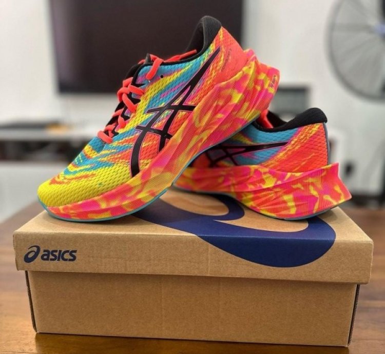 Asics Nova Blast 3 Injection Color Running Shoes
