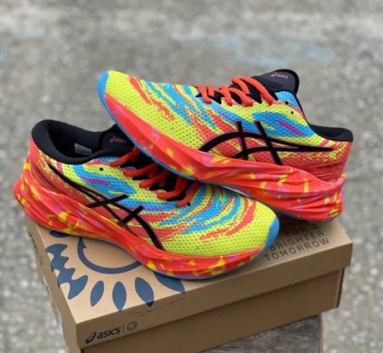 Asics Nova Blast 3 Injection Color Running Shoes