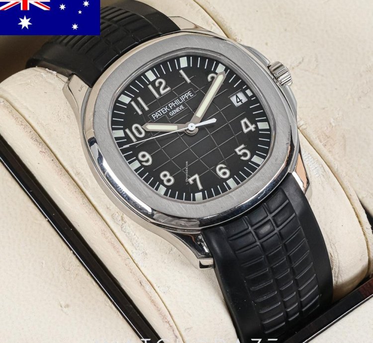 Patek Philippe Aquanaut 2008 Patek Philippe Auqanaut Black Date 40mm 5167a-001