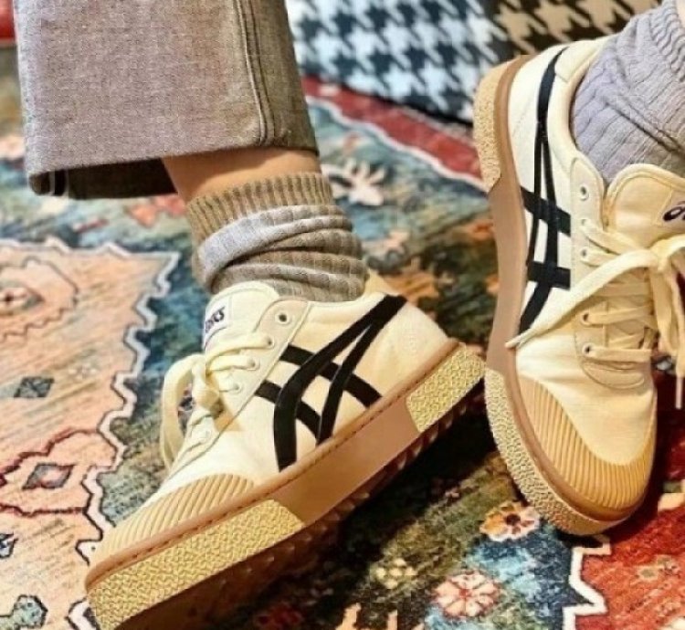 Asiics Court Trail Brown Black White Sneakers