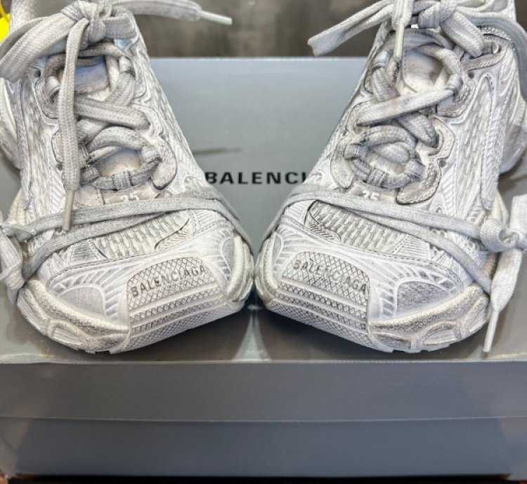 Balenciag A 3xl White Sneakers