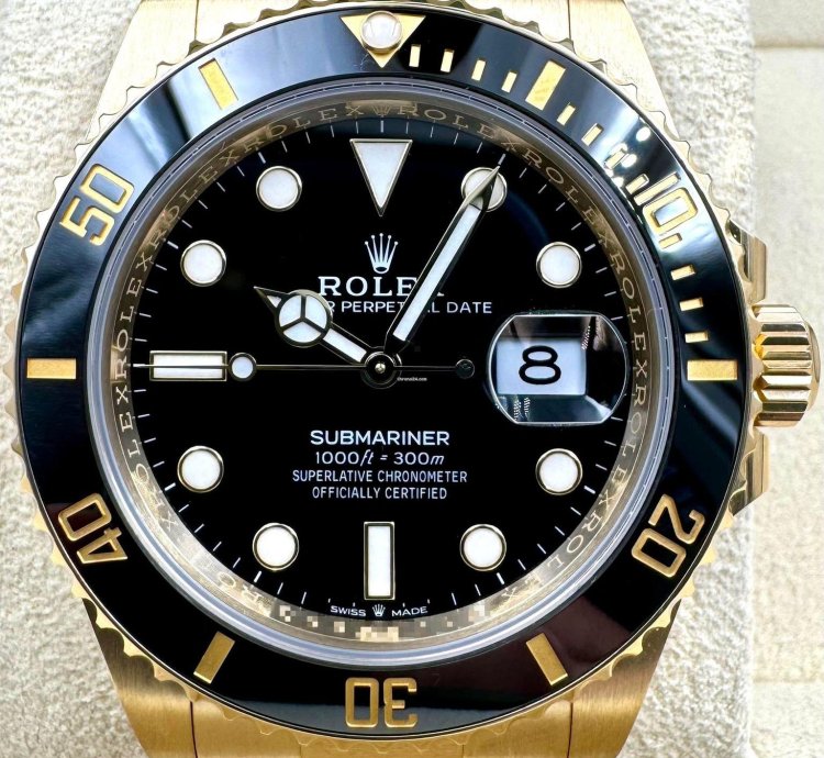 Rolex Submariner Date Black Dial 41mm Yellow Gold 126618ln Unworn 2023