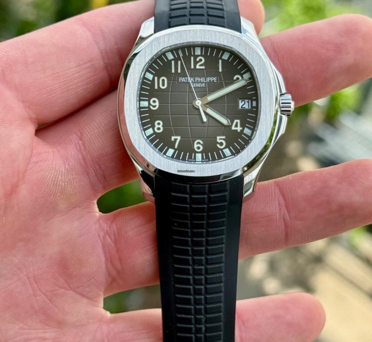 Patek Philippe Aquanaut 2018 Aquanaut 5167a Box Papers
