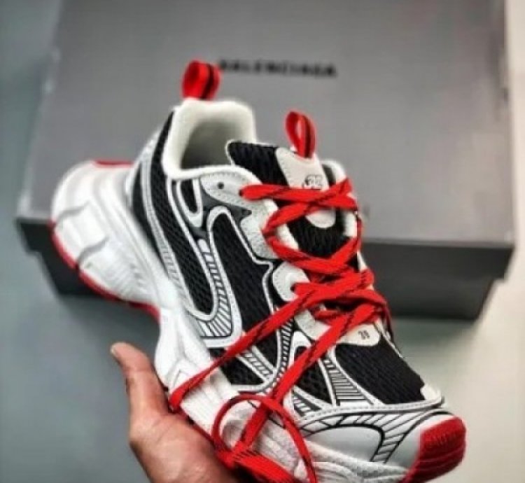 Balenciaga 3xl Me S Trainers Black White Sneakers