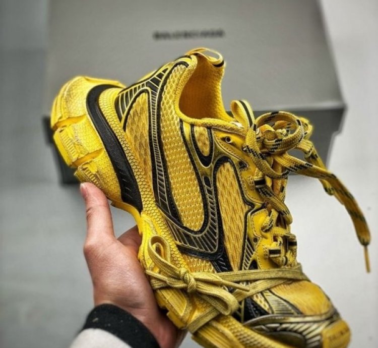 Balenciaga 3xl Me S Trainers Yellow Sneakers
