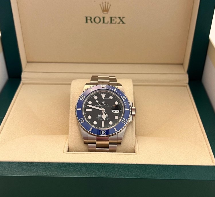 Rolex Submariner Date Black Dial Cookie Monster