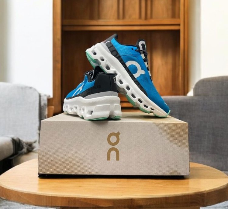 Cloud Monster Dust Vapor On Sneakers