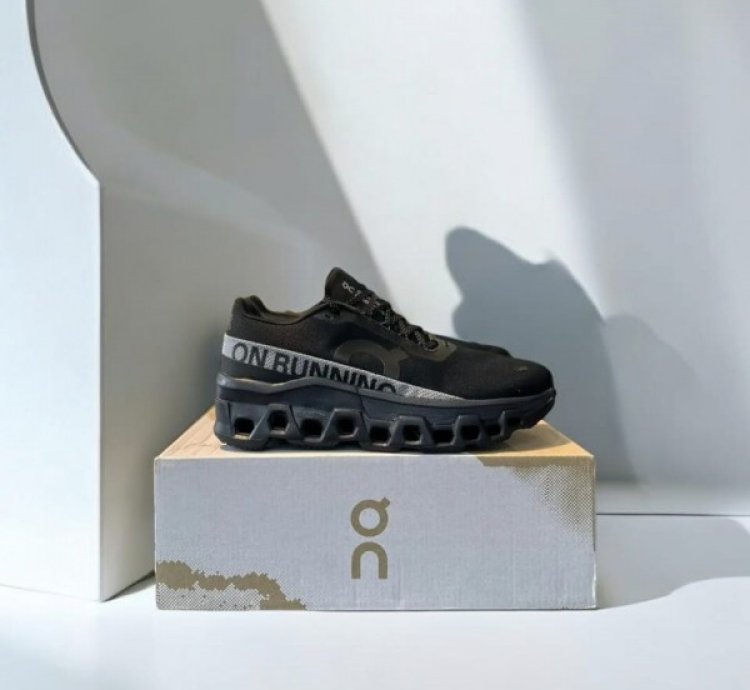Cloud Monster Sneakers Black Magnet Sneakers